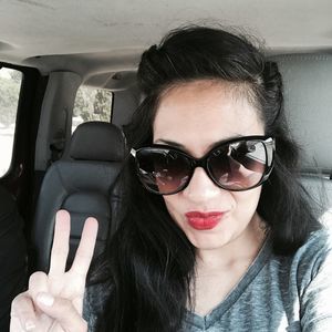 Meet your Posher, Lorrie